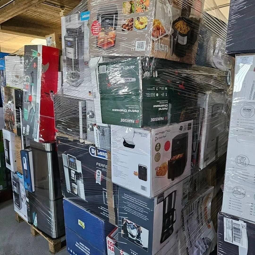 Coffee makers, blenders, toasters